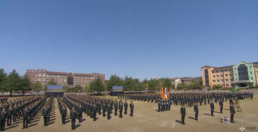 군의관 임관식.jpg