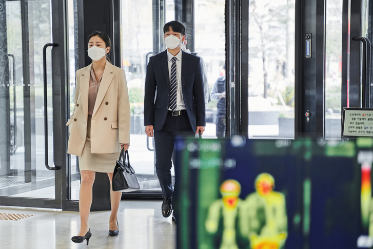 사회적 거리두기.jpg