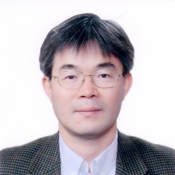 이선동 교수님.png