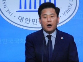 與 “의사들 집단행동 철회하고 환자 앞에 서라”