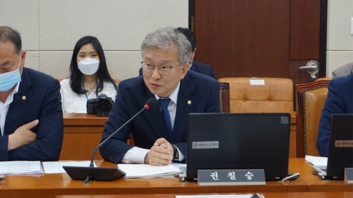 유령수술.jpg