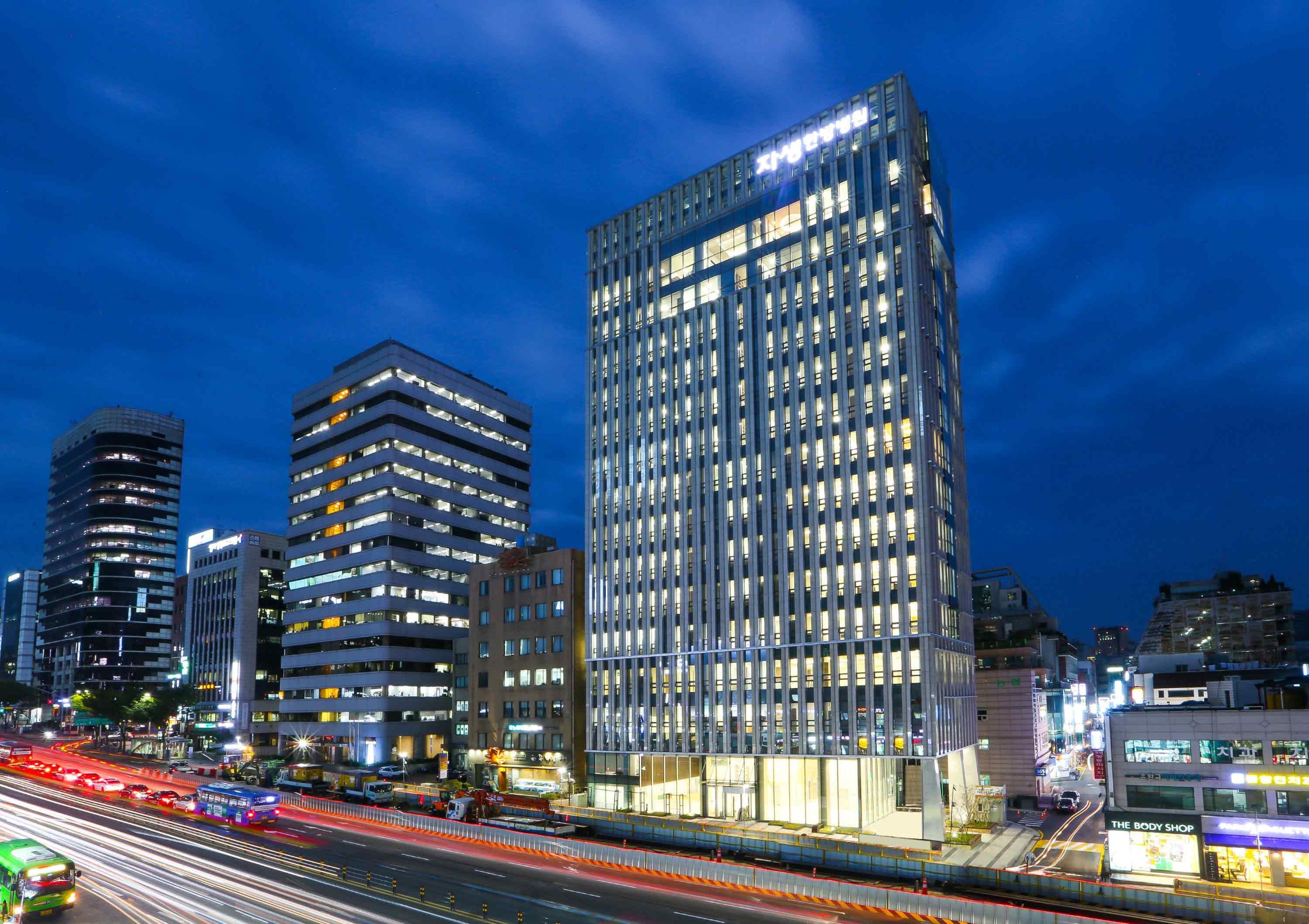 [사진설명] 자생한방병원 신사옥 전경.jpg