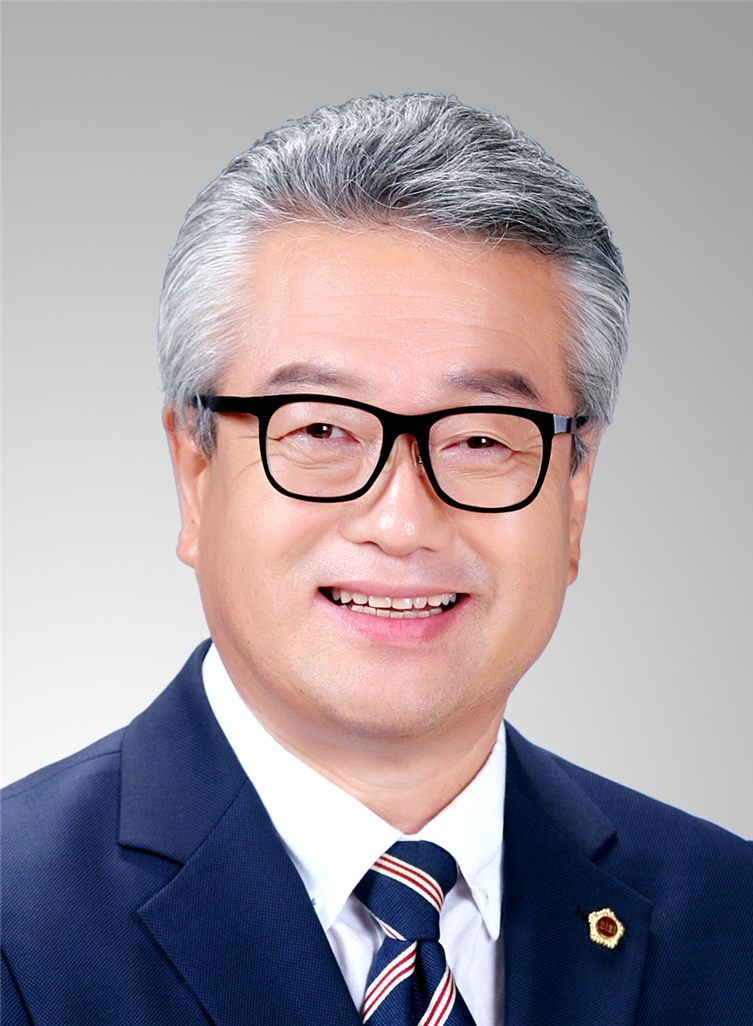 이상욱.png