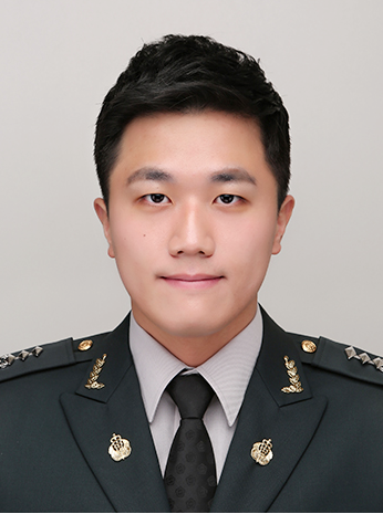 이현훈 대위.png