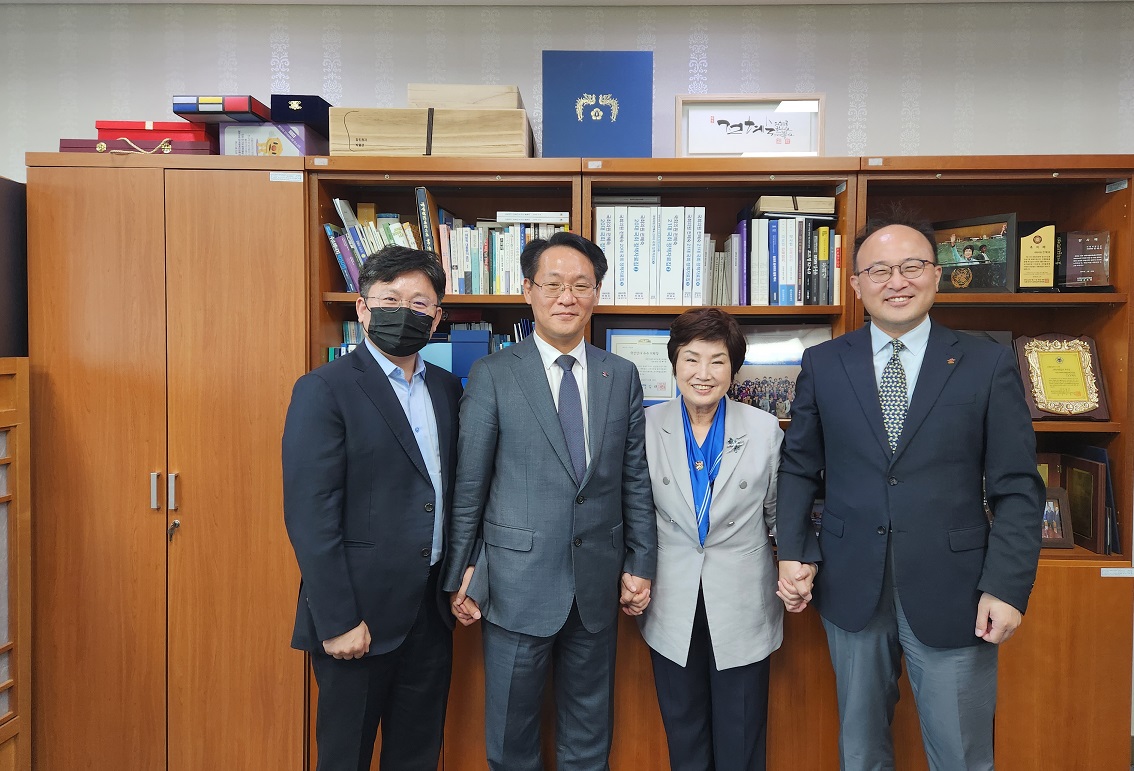 전혜숙 의원님_2.jpg