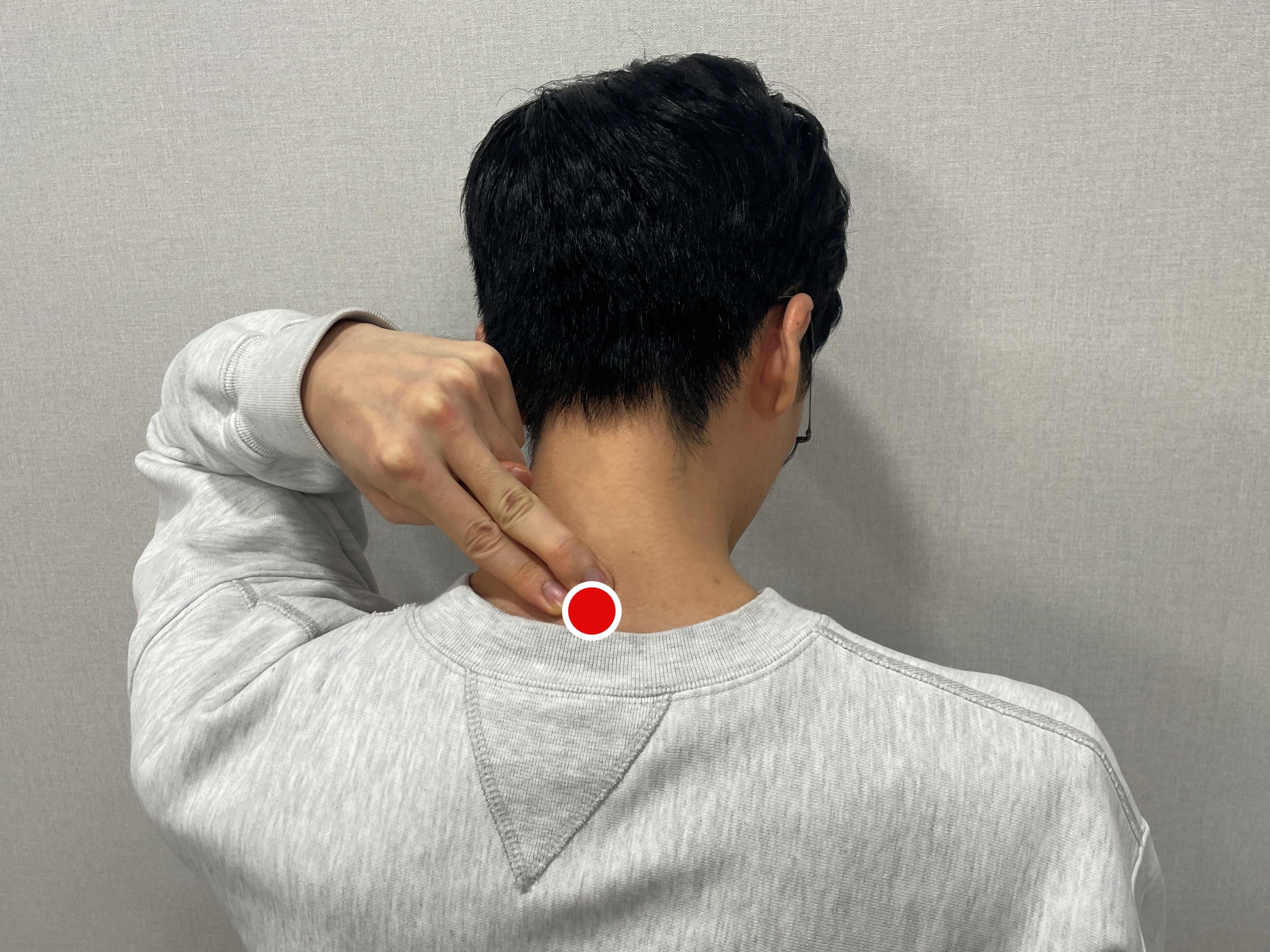 해제3 감기 예방에 효과적인 ‘대추혈’ 지압.jpg