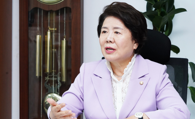 kuk202106080177.680x.9 복사.jpg