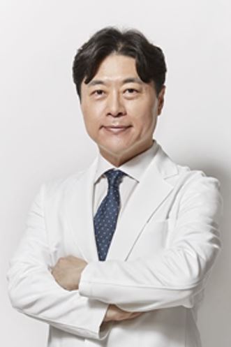 심진찬 원장.JPG