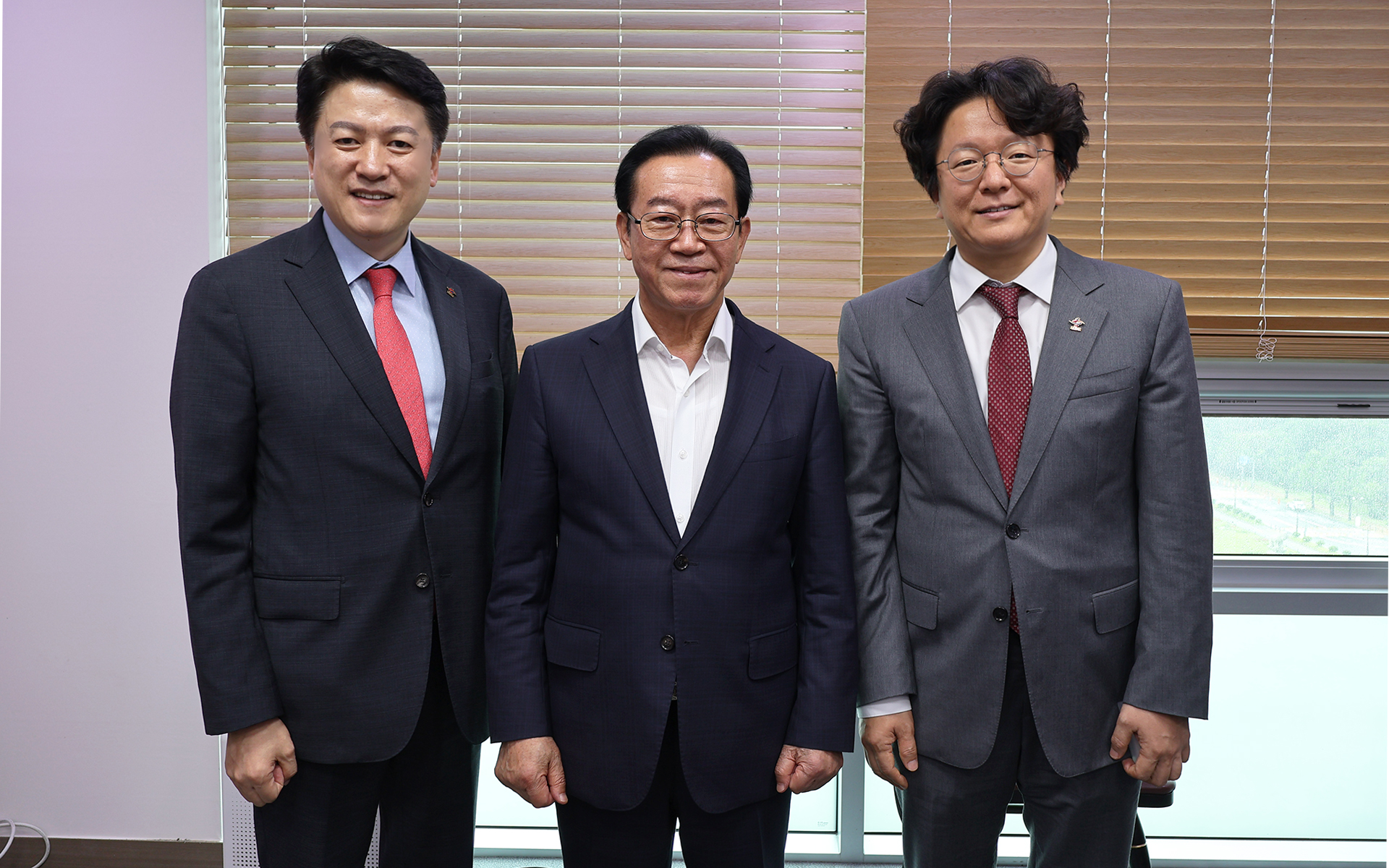 이종배 간담회 단체사진.jpg