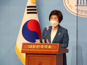 코로나19 백신 지식재산권 면제 촉구 결의안 기자회견