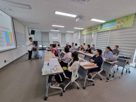 연수구 송도5동 주민자치회, 어르신 건강 강좌 실시