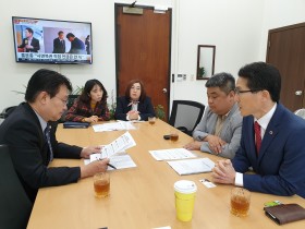 의협, 총선용 정책제안서 자유한국당에 전달