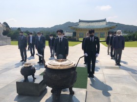 27일 대전현충원 방문, 순국선열 참배