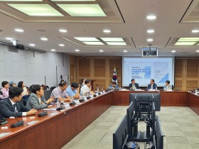 국회 '지역·필수의료 강화와 의료돌봄체계 구축을 위한 대안 모색' 토론회(22일)