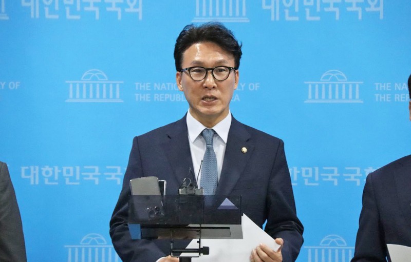 군의관 김민석.jpg