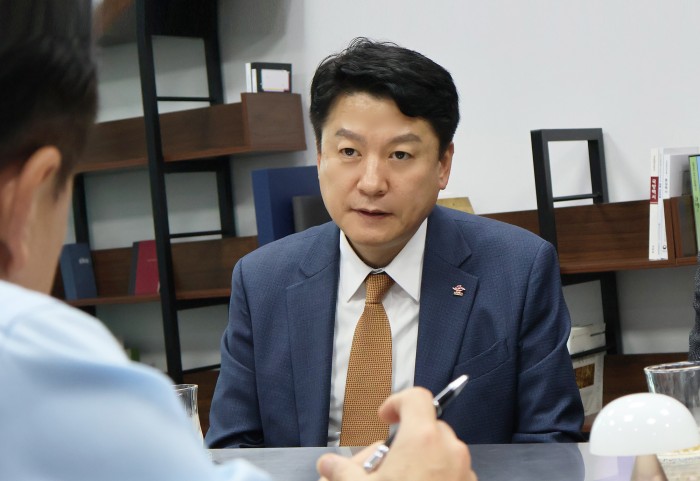 부승찬 윤성찬.jpg