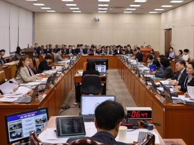 내년도 통합돌봄 예산 ‘절반 수준’…복지부 “717억 증액 필요”