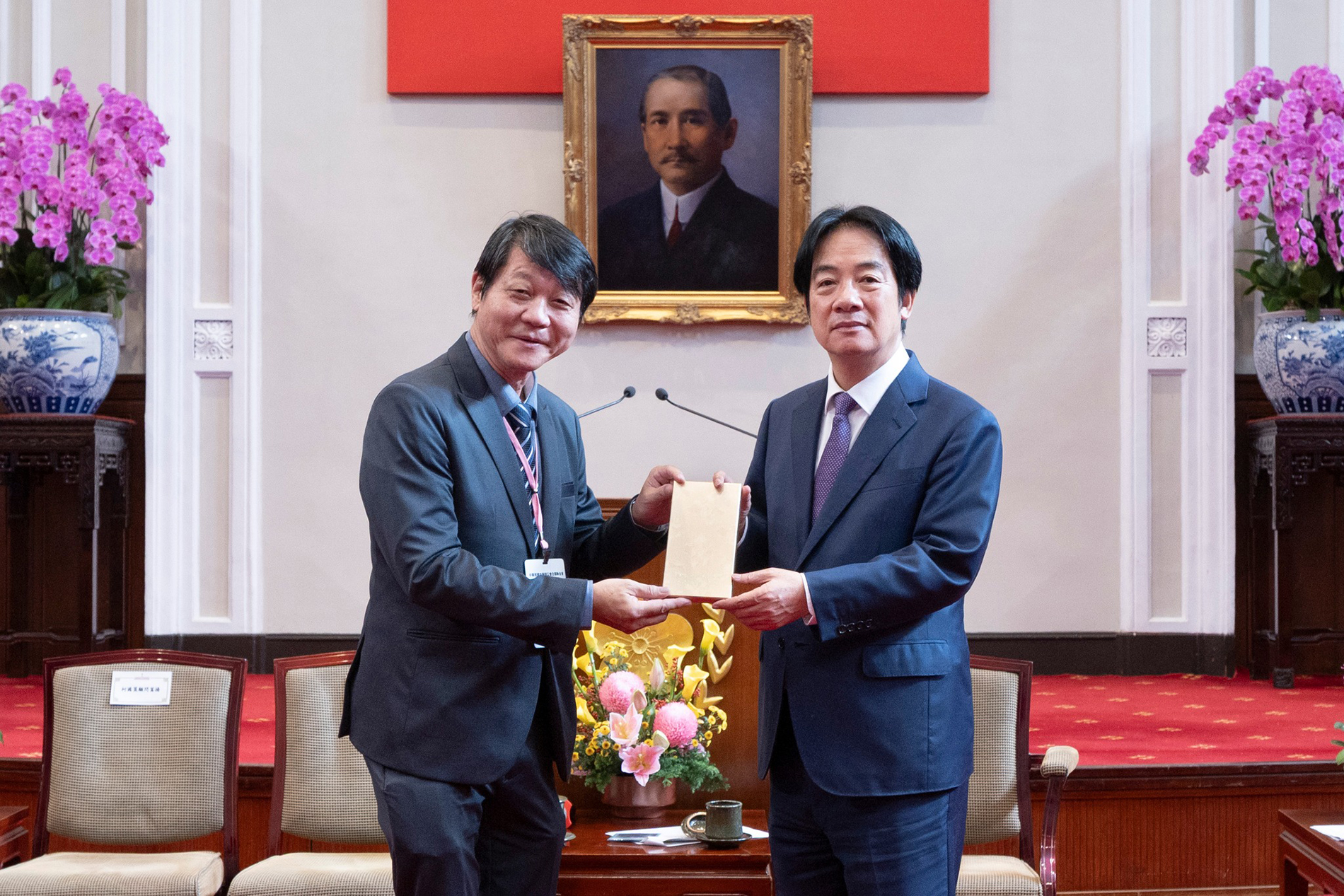 대만 신임이사장1.jpg