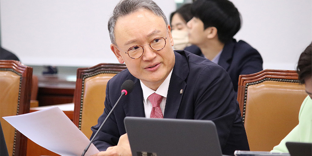 “약인 줄 알았다”…식품·건기식에 ‘의약품 아님’ 고지 의무화 추진