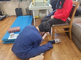 “경로당으로 한의사가 직접 찾아갑니다∼”