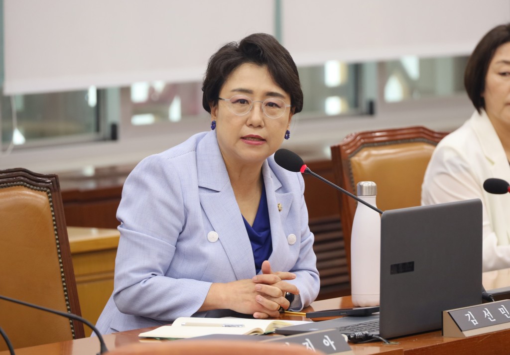 김선민 동네의사.jpg