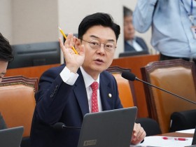 경로당 방문진료 강화…‘어르신 행복지킴 패키지법’ 추진