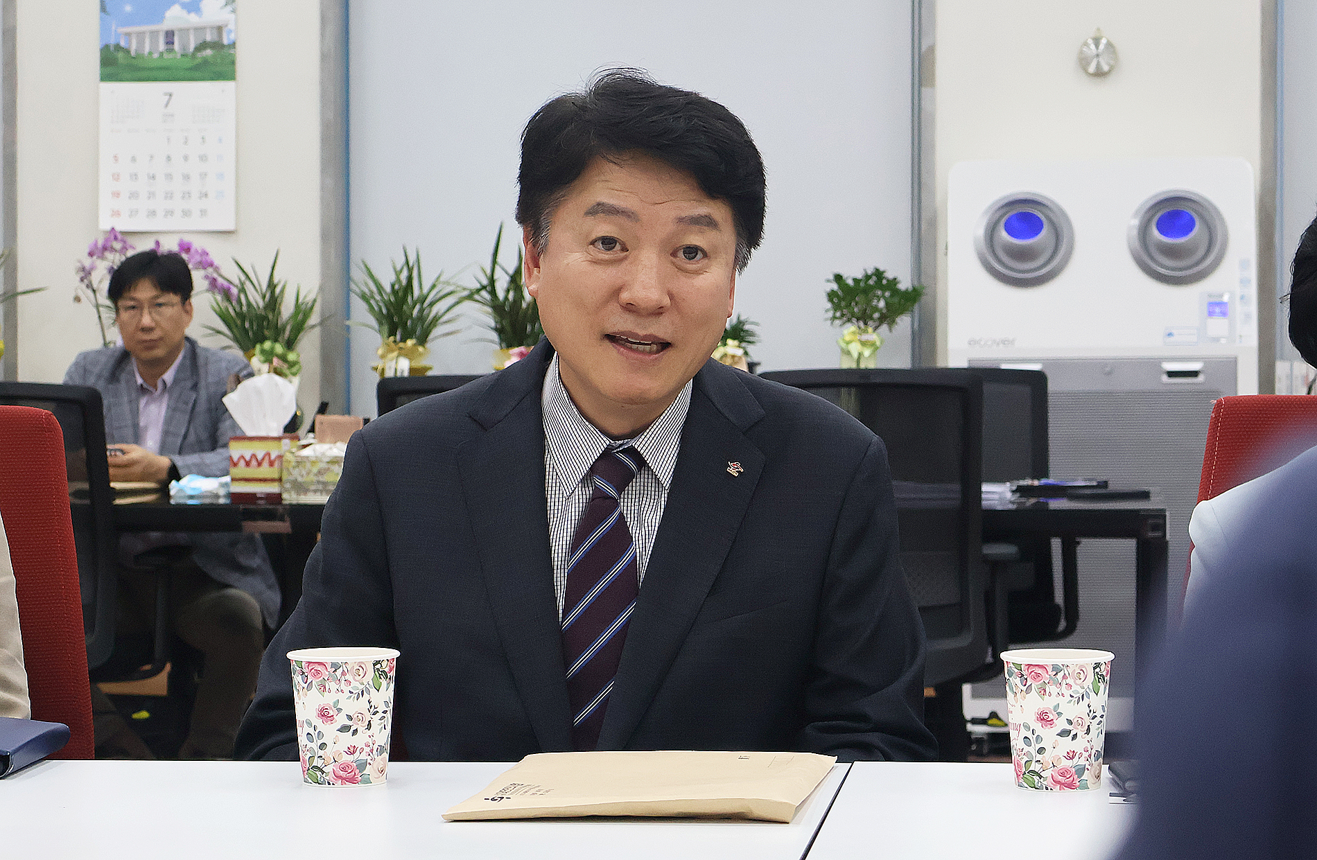 윤성찬 회장.jpg