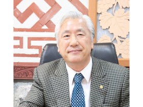최환영 명예회장 “기록은 미래를 개척해 나갈 귀중한 자산”