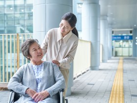 30일부터 282개 장기요양기관 병원동행 시범사업 개시