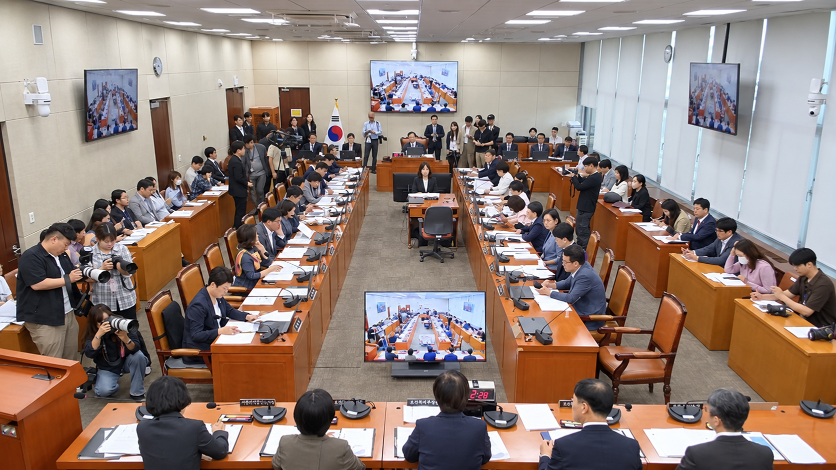 전체회의.jpg