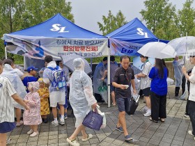 대구지부, 궂은 날씨에도 ‘한의사의 날’ 시민 홍보활동 펼쳐