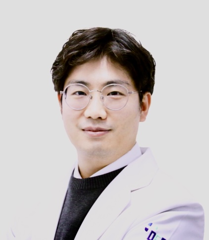 진명호(동의대학교 교수).jpg